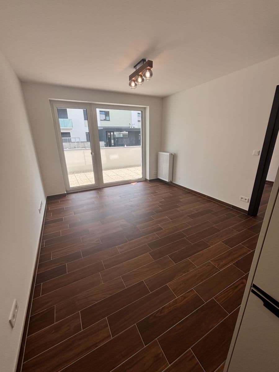 1 bedroom with open-plan kitchen flat to rent, 46 m², Třída Jiřího Pelikána, Olomouc, Olomoucký Region 1 bedroom with open-plan kitchen flat to rent, 46 m², Třída Jiřího Pelikána, Olomouc, Olomoucký Region