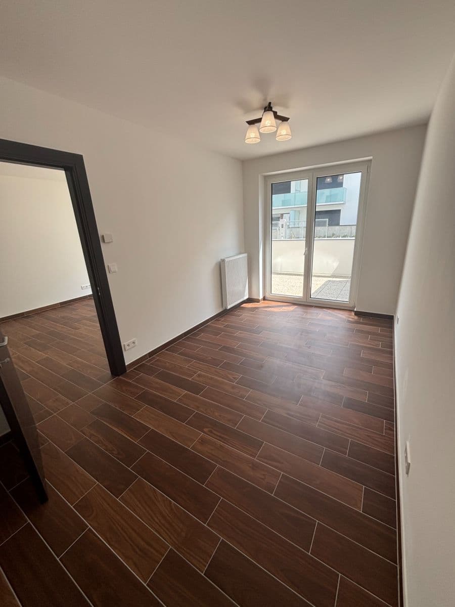 1 bedroom with open-plan kitchen flat to rent, 46 m², Třída Jiřího Pelikána, Olomouc, Olomoucký Region 1 bedroom with open-plan kitchen flat to rent, 46 m², Třída Jiřího Pelikána, Olomouc, Olomoucký Region