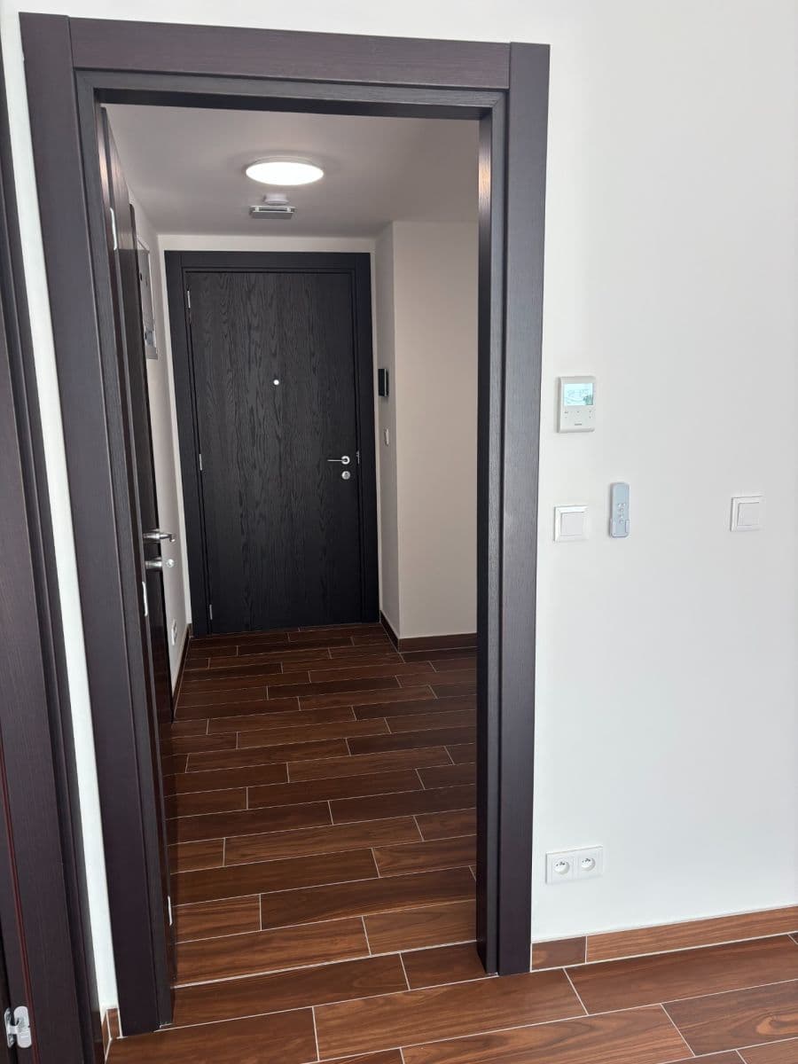 1 bedroom with open-plan kitchen flat to rent, 46 m², Třída Jiřího Pelikána, Olomouc, Olomoucký Region 1 bedroom with open-plan kitchen flat to rent, 46 m², Třída Jiřího Pelikána, Olomouc, Olomoucký Region
