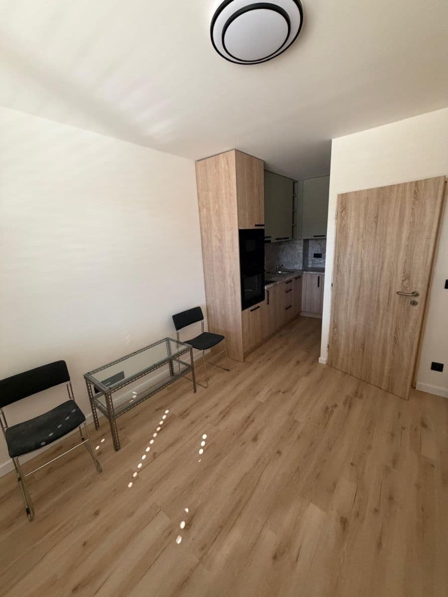 Studio flat to rent, 22 m², Nad dědinou, Brno, Jihomoravský Region Studio flat to rent, 22 m², Nad dědinou, Brno, Jihomoravský Region