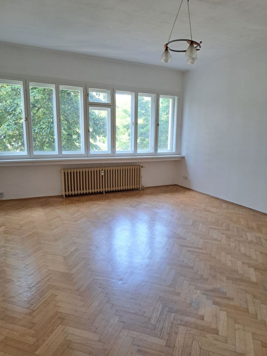 2 bedroom with open-plan kitchen flat to rent, 86 m², Vinohradská, Prague, Prague 2 bedroom with open-plan kitchen flat to rent, 86 m², Vinohradská, Prague, Prague