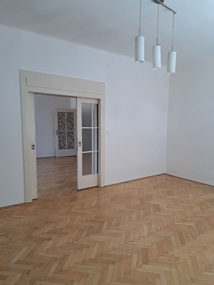 2 bedroom with open-plan kitchen flat to rent, 86 m², Vinohradská, Prague, Prague 2 bedroom with open-plan kitchen flat to rent, 86 m², Vinohradská, Prague, Prague