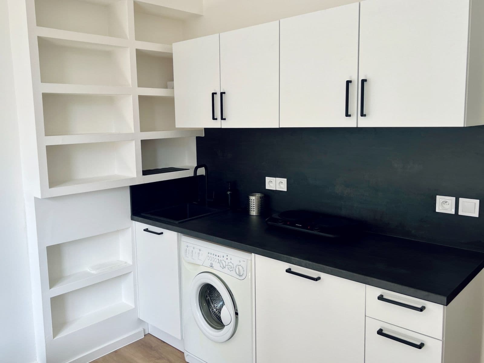Studio flat to rent, 20 m², Na Okruhu, Prague, Prague Studio flat to rent, 20 m², Na Okruhu, Prague, Prague