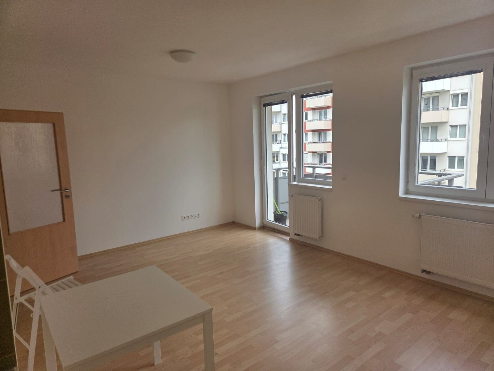 Studio flat to rent, 29 m², Miloše Havla, Prague, Prague Studio flat to rent, 29 m², Miloše Havla, Prague, Prague