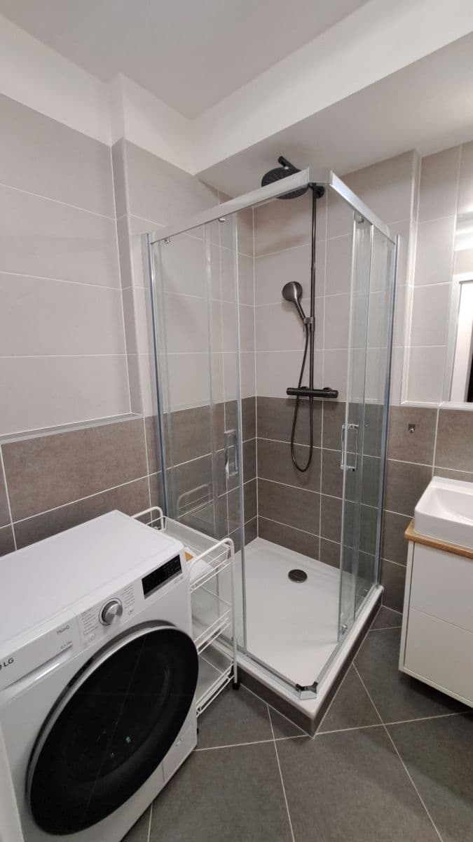 Studio flat to rent, 34 m², Stočesova, Prague, Prague Studio flat to rent, 34 m², Stočesova, Prague, Prague