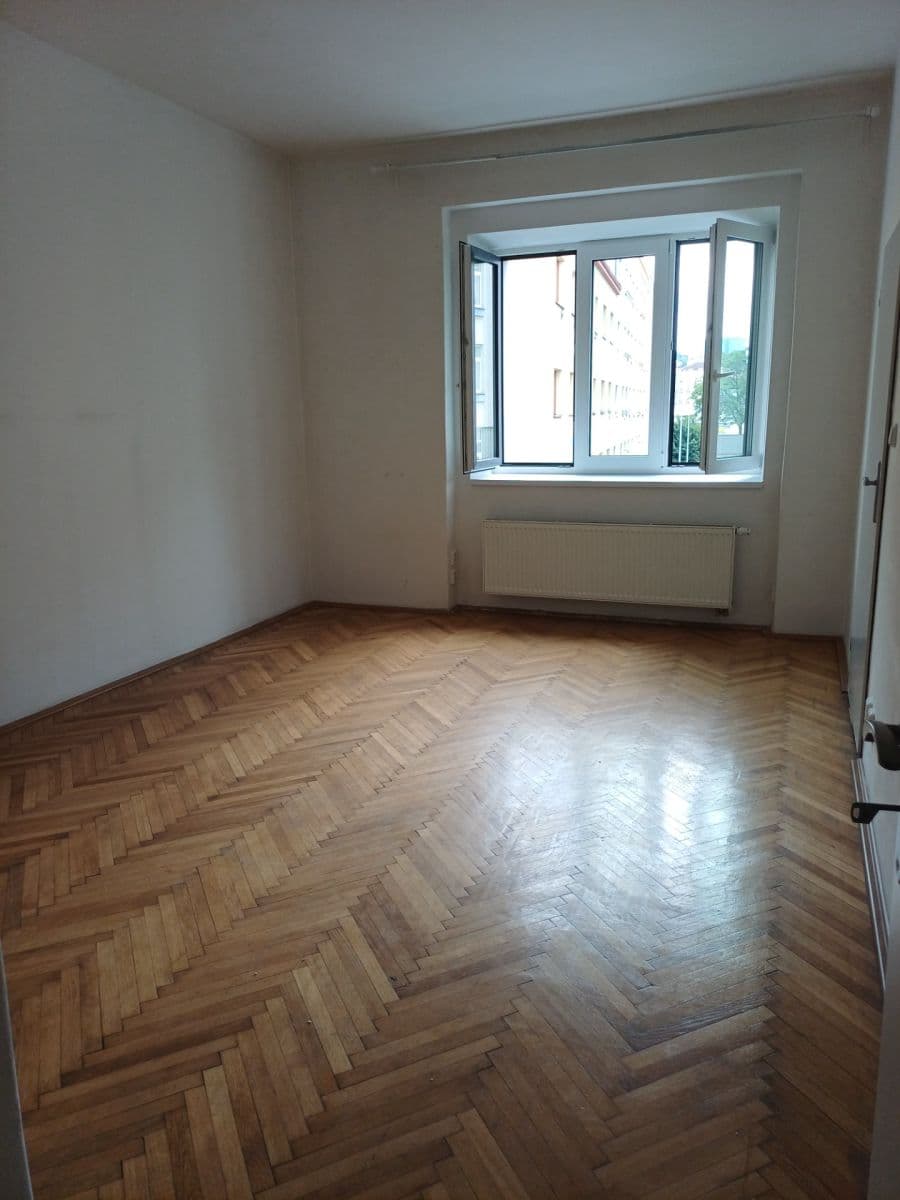 3 bedroom flat to rent, 80 m², Ukrajinská, Prague, Prague 3 bedroom flat to rent, 80 m², Ukrajinská, Prague, Prague