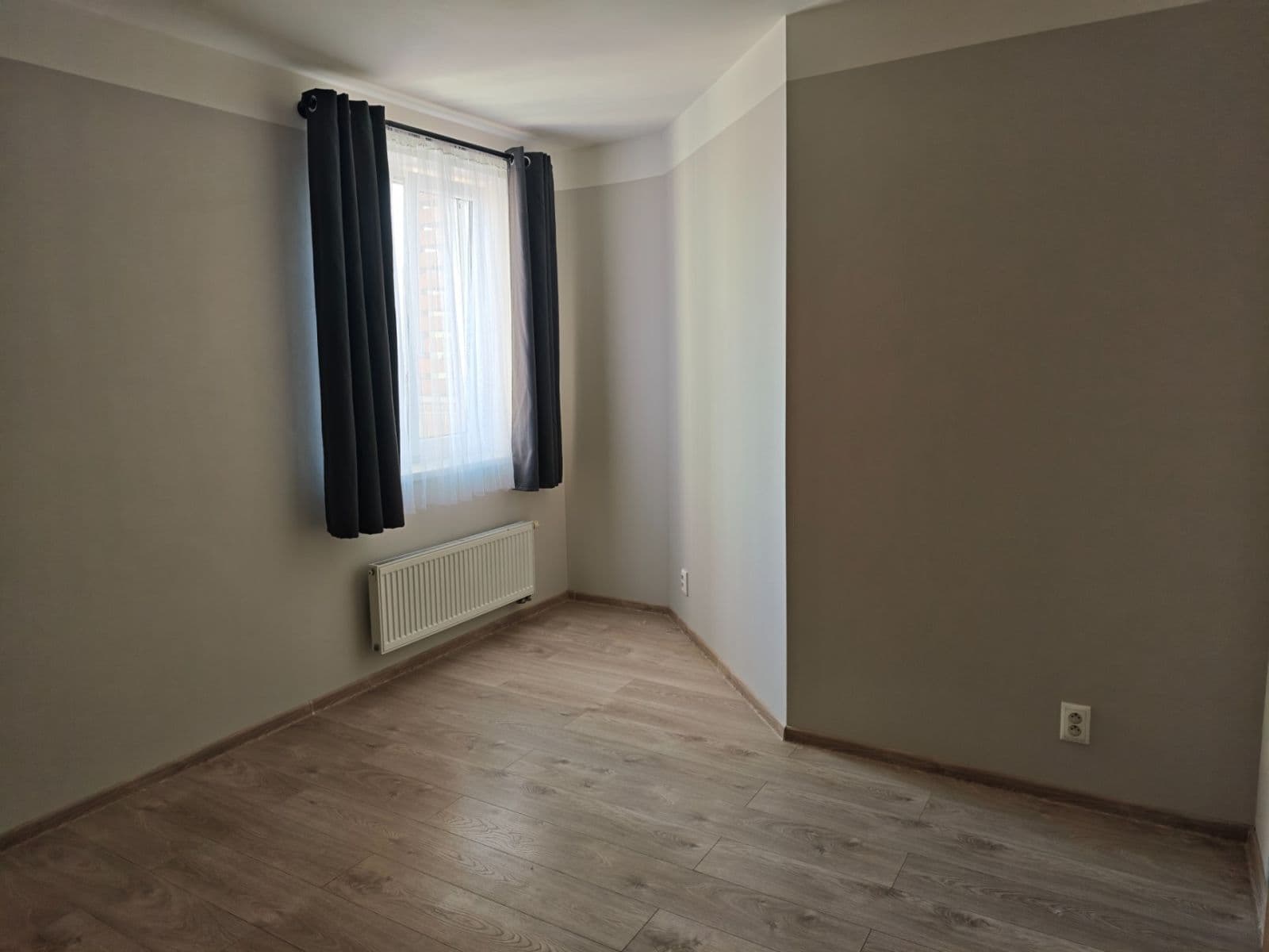 1 bedroom with open-plan kitchen flat to rent, 44 m², V Honech, Klecany, Středočeský Region 1 bedroom with open-plan kitchen flat to rent, 44 m², V Honech, Klecany, Středočeský Region