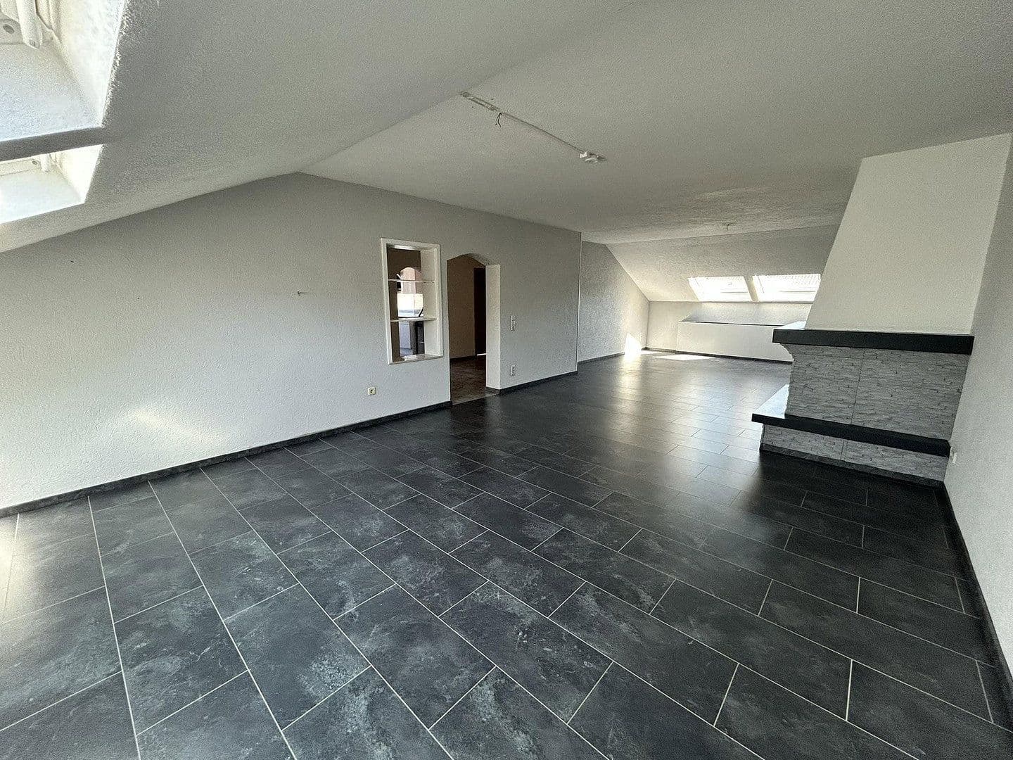 4 bedroom flat to rent, 111 m², Saarbrücken, Saarland 4 bedroom flat to rent, 111 m², Saarbrücken, Saarland