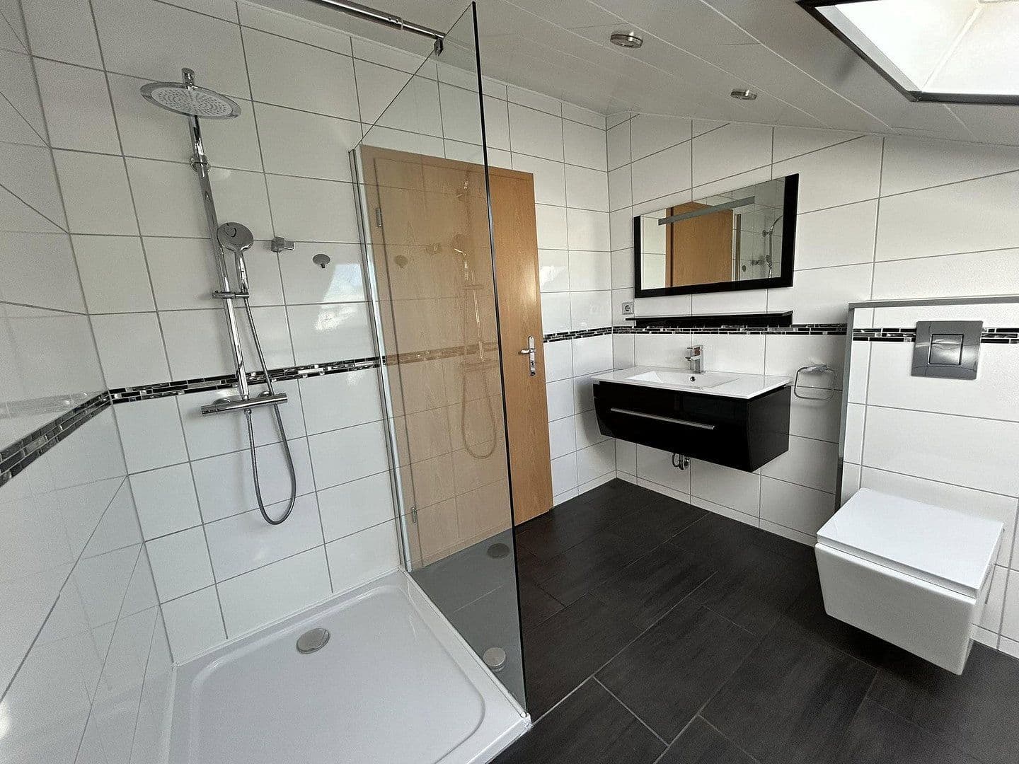 4 bedroom flat to rent, 111 m², Saarbrücken, Saarland 4 bedroom flat to rent, 111 m², Saarbrücken, Saarland