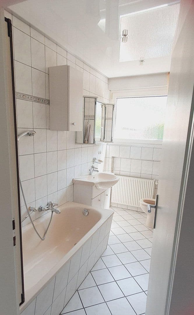 house for sale, 180 m², Voerde (Niederrhein), North Rhine-Westphalia house for sale, 180 m², Voerde (Niederrhein), North Rhine-Westphalia