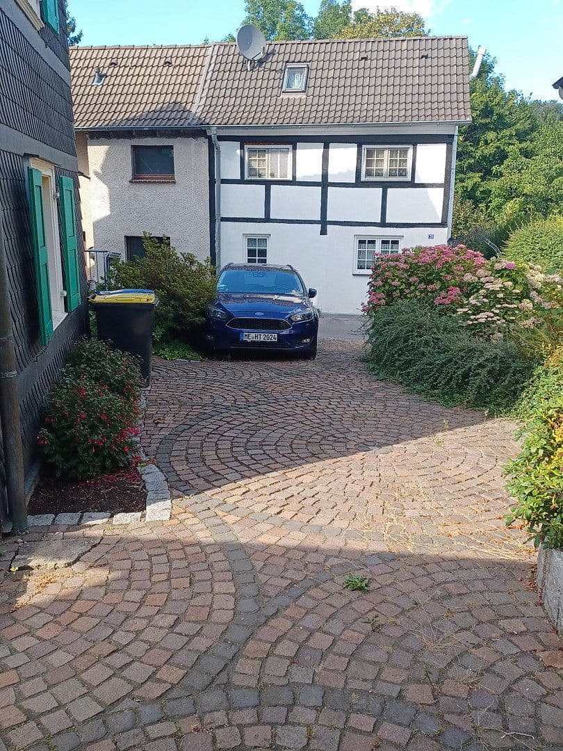 4 bedroom flat to rent, 105 m², Solingen, North Rhine-Westphalia 4 bedroom flat to rent, 105 m², Solingen, North Rhine-Westphalia