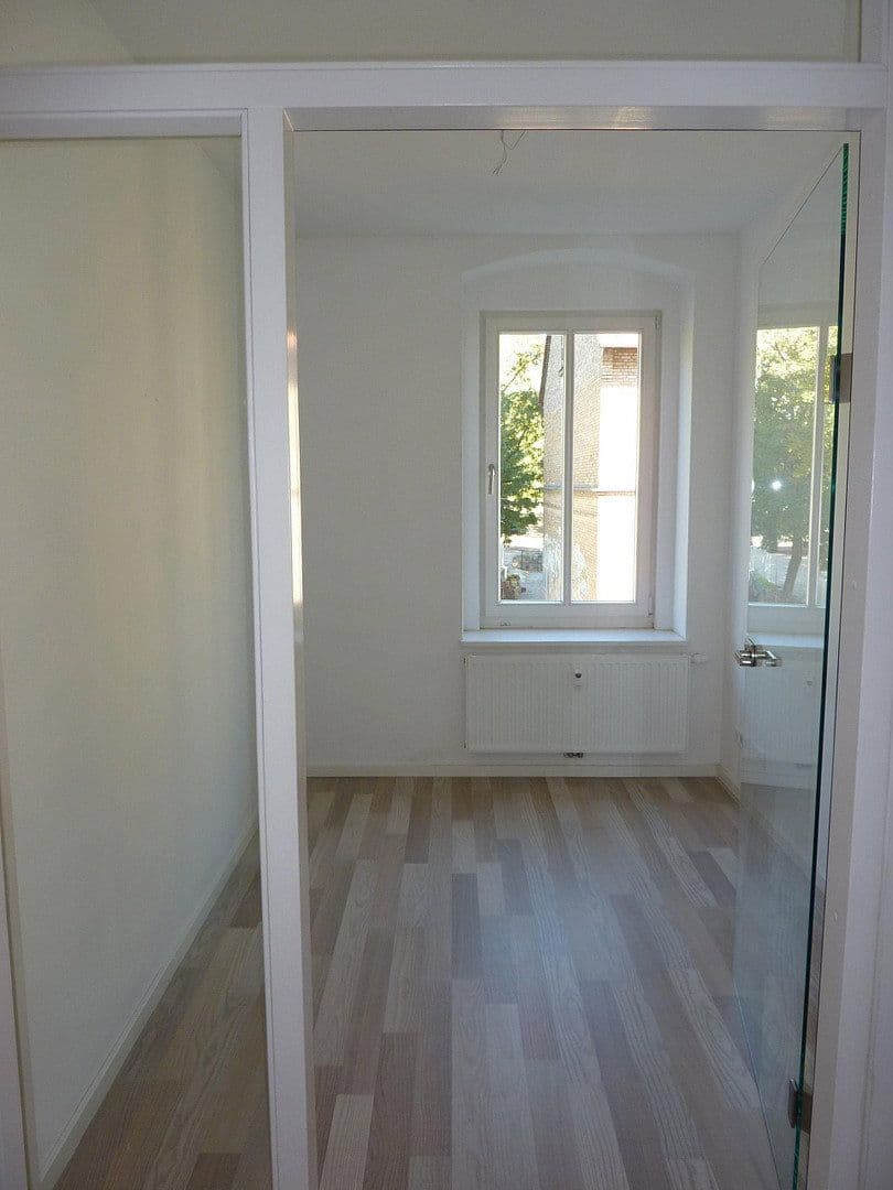3 bedroom with open-plan kitchen flat to rent, 134 m², Jupiterstraße 22, Halle (Saale), Saxony-Anhalt 3 bedroom with open-plan kitchen flat to rent, 134 m², Jupiterstraße 22, Halle (Saale), Saxony-Anhalt