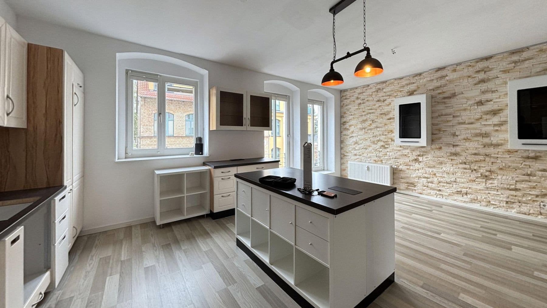 3 bedroom with open-plan kitchen flat to rent, 134 m², Jupiterstraße 22, Halle (Saale), Saxony-Anhalt 3 bedroom with open-plan kitchen flat to rent, 134 m², Jupiterstraße 22, Halle (Saale), Saxony-Anhalt