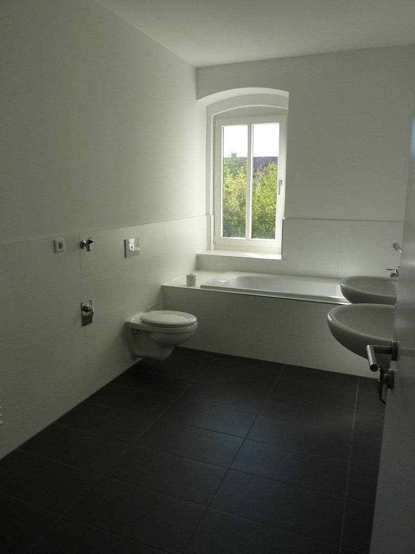 3 bedroom with open-plan kitchen flat to rent, 134 m², Jupiterstraße 22, Halle (Saale), Saxony-Anhalt 3 bedroom with open-plan kitchen flat to rent, 134 m², Jupiterstraße 22, Halle (Saale), Saxony-Anhalt