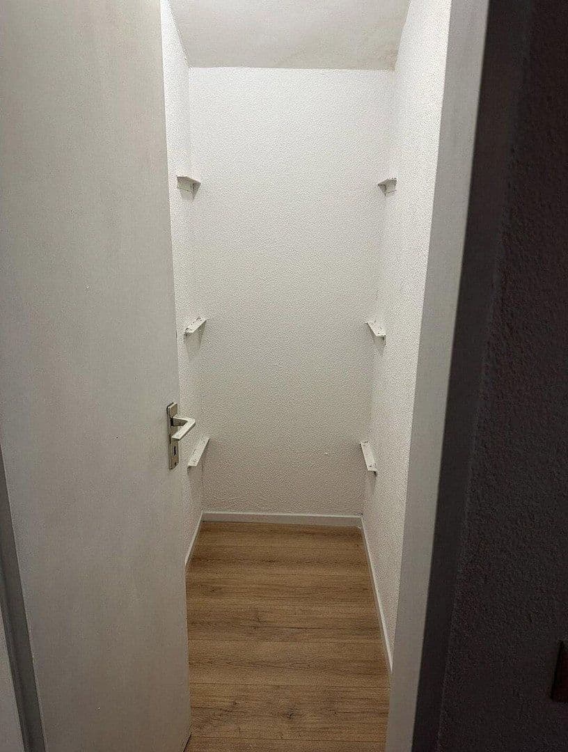 4 bedroom flat to rent, 94 m², Willroth, Rhineland-Palatinate 4 bedroom flat to rent, 94 m², Willroth, Rhineland-Palatinate
