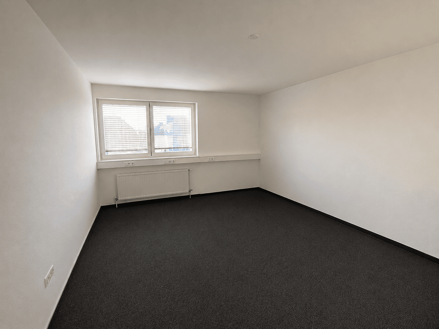 3 bedroom with open-plan kitchen flat to rent, 130 m², August-Ruf-Straße 4, Singen (Hohentwiel), Baden-Württemberg 3 bedroom with open-plan kitchen flat to rent, 130 m², August-Ruf-Straße 4, Singen (Hohentwiel), Baden-Württemberg