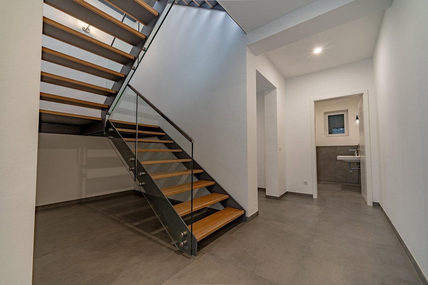 4 bedroom flat to rent, 210 m², Koblenz, Rhineland-Palatinate 4 bedroom flat to rent, 210 m², Koblenz, Rhineland-Palatinate
