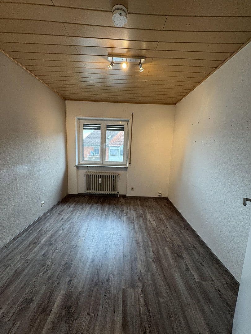 4 bedroom flat to rent, 115 m², Brühl, Baden-Württemberg 4 bedroom flat to rent, 115 m², Brühl, Baden-Württemberg