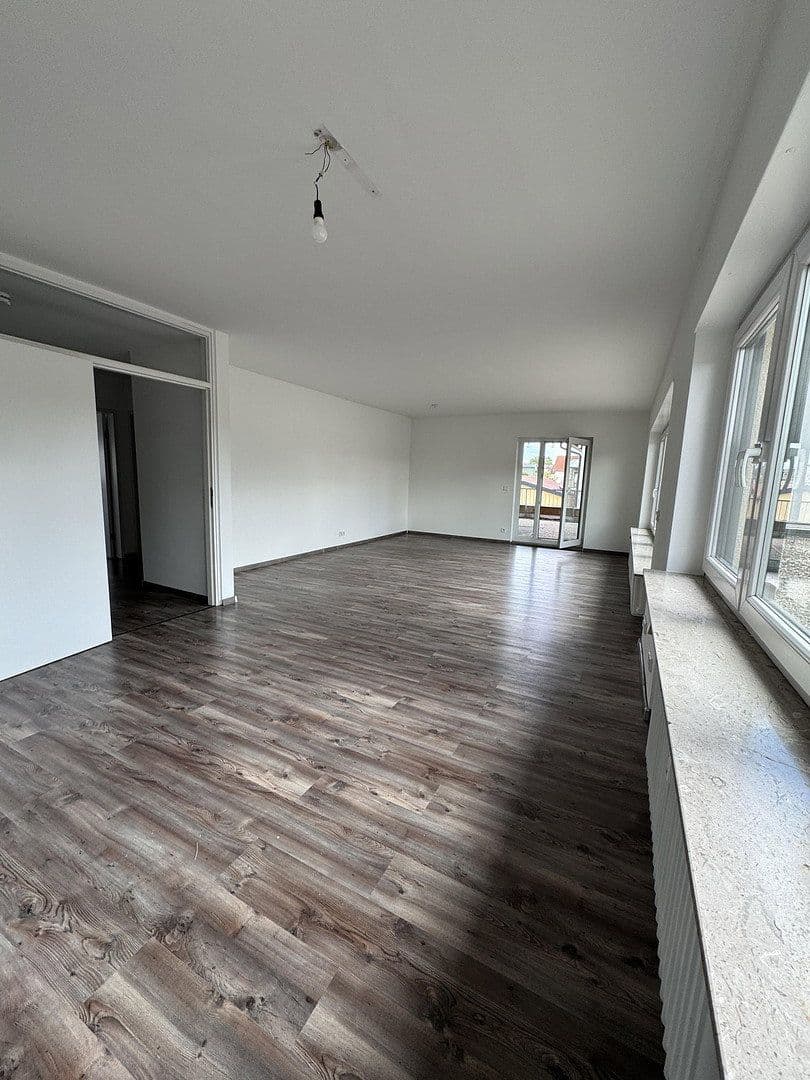 4 bedroom flat to rent, 115 m², Brühl, Baden-Württemberg 4 bedroom flat to rent, 115 m², Brühl, Baden-Württemberg