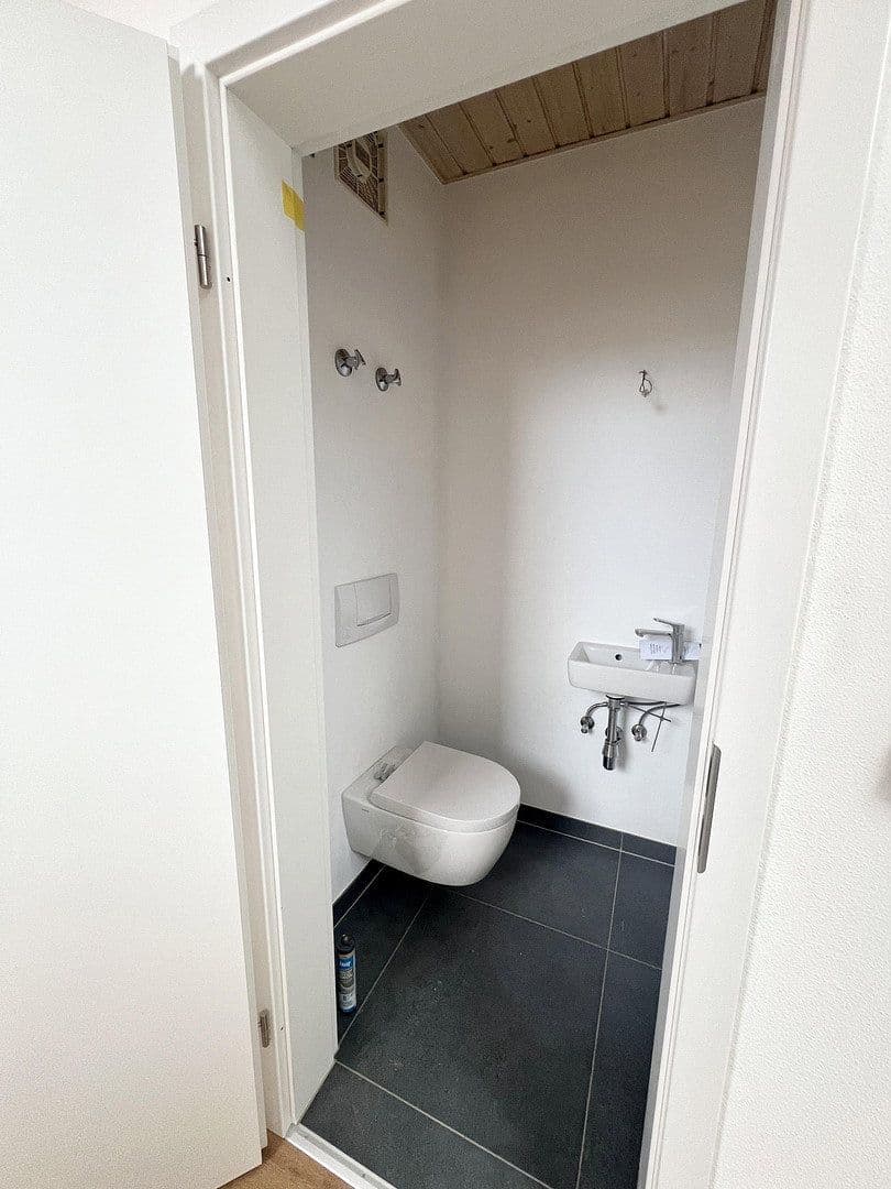 4 bedroom flat to rent, 149 m², Brühl, Baden-Württemberg 4 bedroom flat to rent, 149 m², Brühl, Baden-Württemberg