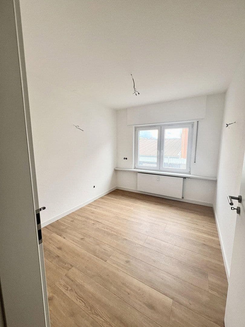 4 bedroom flat to rent, 149 m², Brühl, Baden-Württemberg 4 bedroom flat to rent, 149 m², Brühl, Baden-Württemberg
