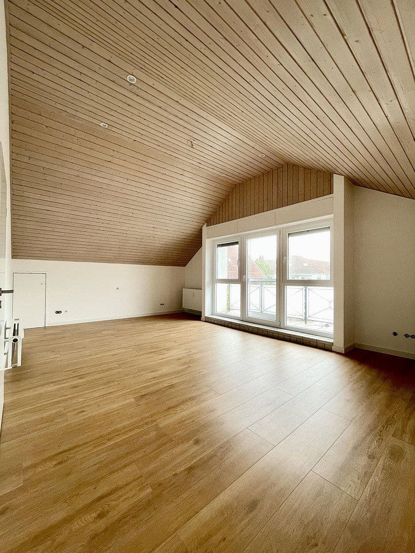 4 bedroom flat to rent, 149 m², Brühl, Baden-Württemberg 4 bedroom flat to rent, 149 m², Brühl, Baden-Württemberg