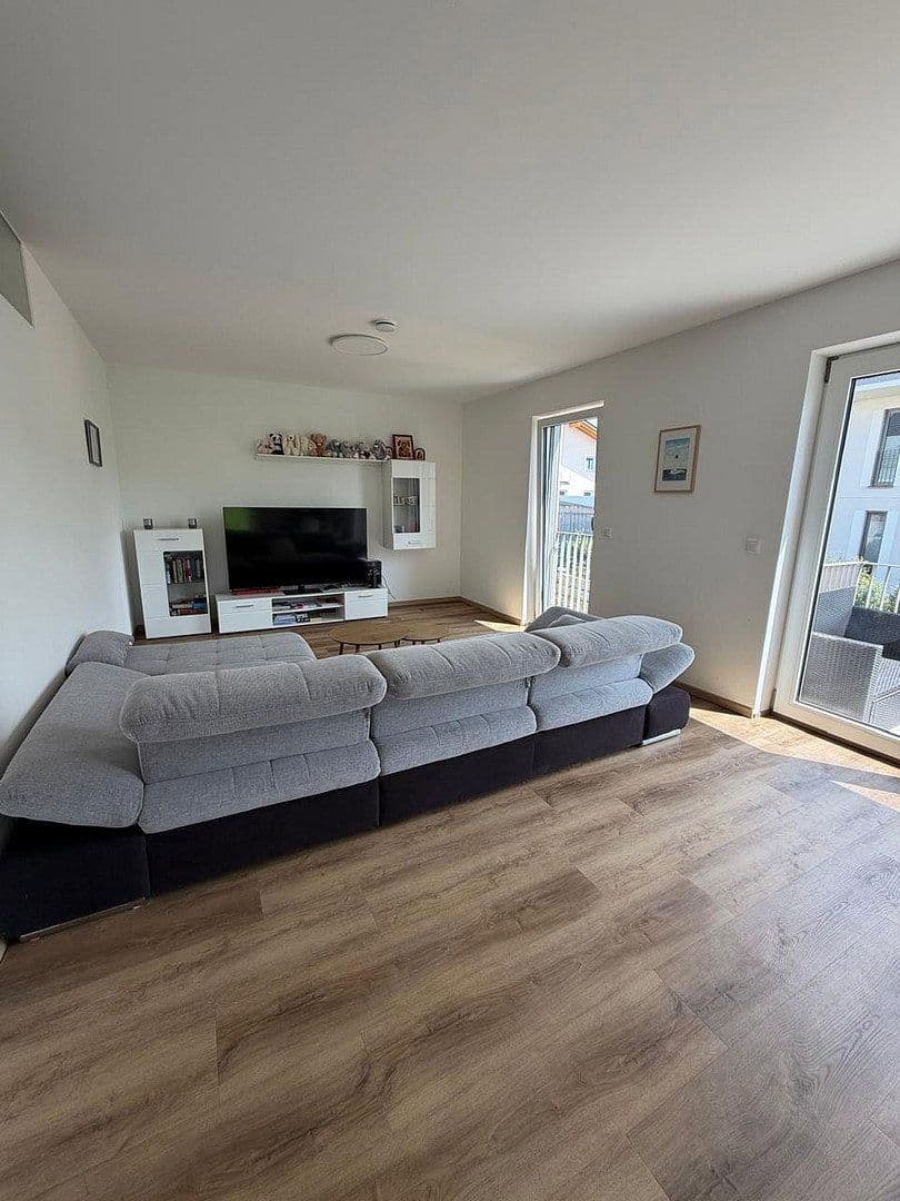 2 bedroom with open-plan kitchen flat to rent, 102 m², Boschstraße 3, Heldenstein, Bavaria 2 bedroom with open-plan kitchen flat to rent, 102 m², Boschstraße 3, Heldenstein, Bavaria