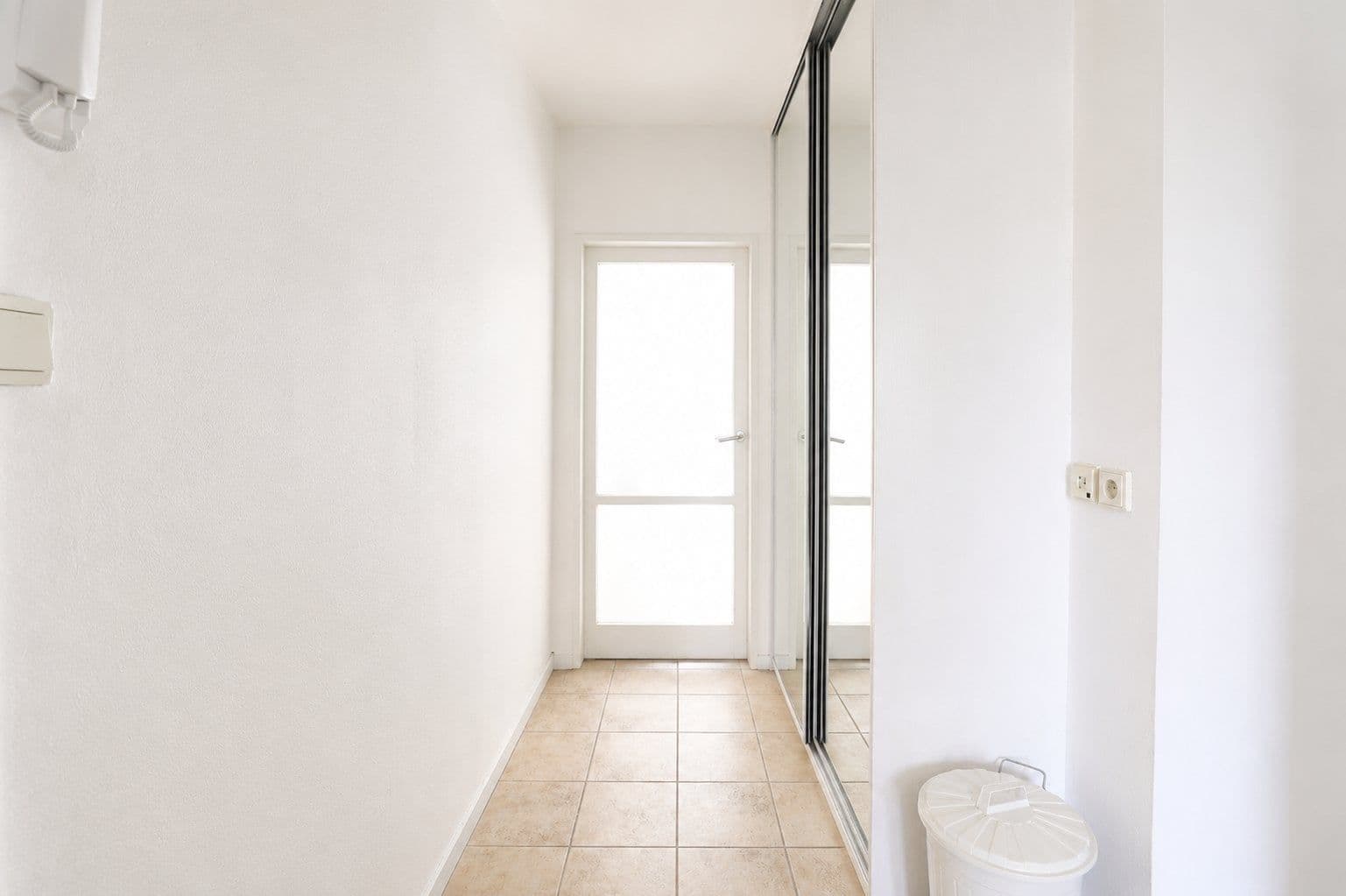2 bedroom with open-plan kitchen flat to rent, 67 m², Jetelová, Prague, Prague 2 bedroom with open-plan kitchen flat to rent, 67 m², Jetelová, Prague, Prague