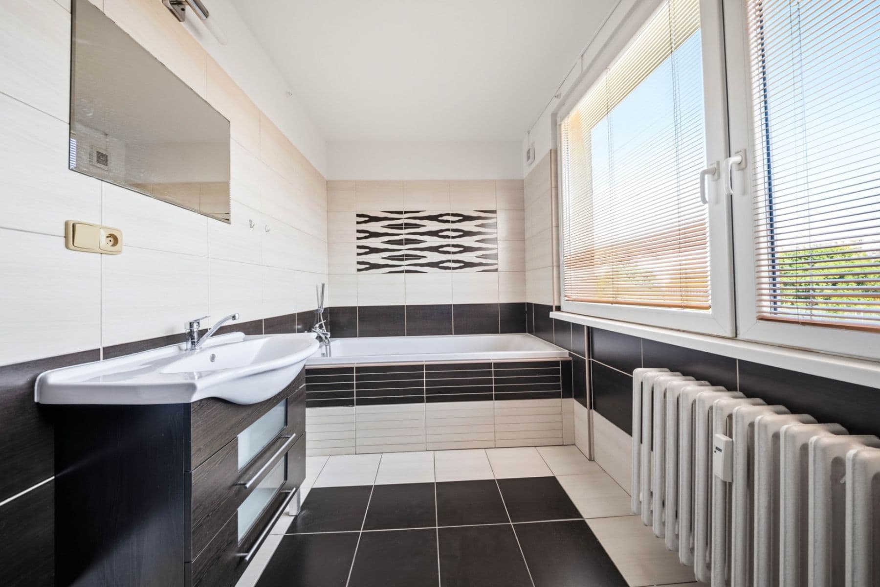 2 bedroom flat for sale, 61 m², Mandysova, Hradec Králové, Královéhradecký Region 2 bedroom flat for sale, 61 m², Mandysova, Hradec Králové, Královéhradecký Region