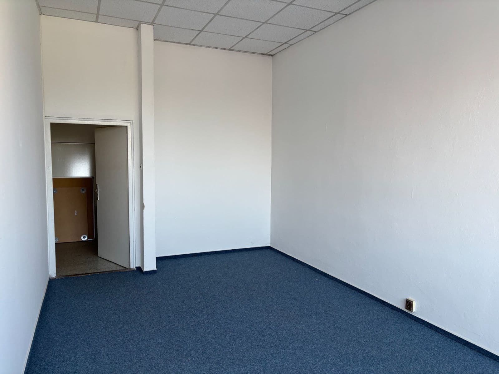 office to rent, 20 m², Štúrova, Prague, Prague office to rent, 20 m², Štúrova, Prague, Prague