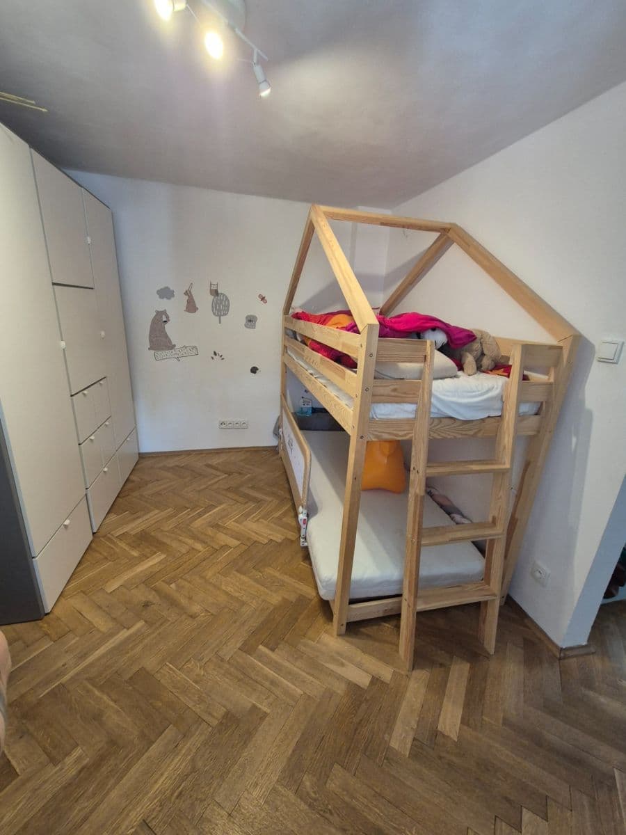 2 bedroom with open-plan kitchen flat to rent, 80 m², Kostelec nad Labem, Středočeský Region 2 bedroom with open-plan kitchen flat to rent, 80 m², Kostelec nad Labem, Středočeský Region