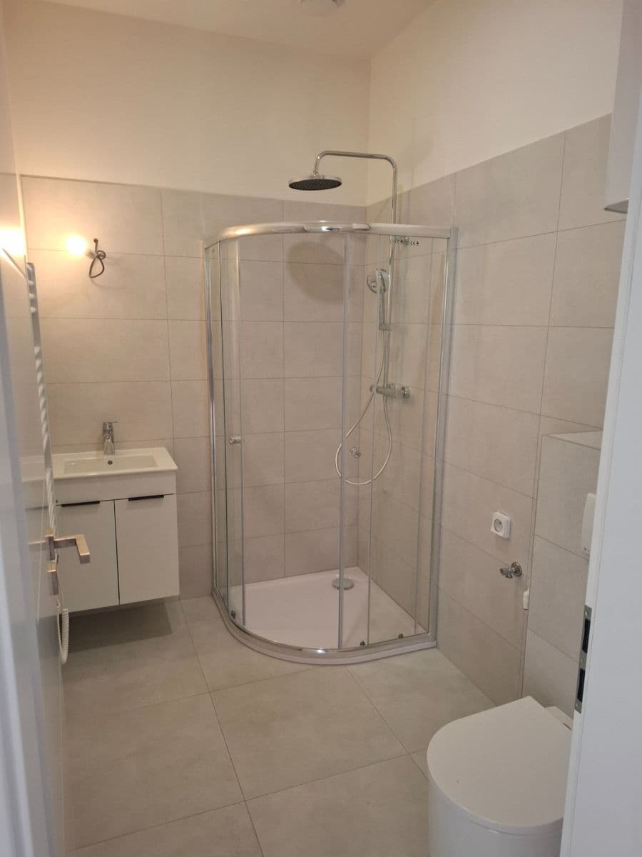 Studio flat to rent, 19 m², Kolmá, Prague, Prague Studio flat to rent, 19 m², Kolmá, Prague, Prague