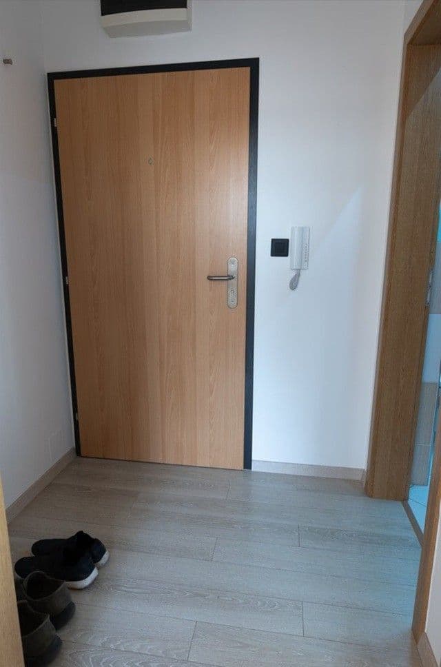 Studio flat for sale, 35 m², Žitná, Hostivice, Středočeský Region Studio flat for sale, 35 m², Žitná, Hostivice, Středočeský Region