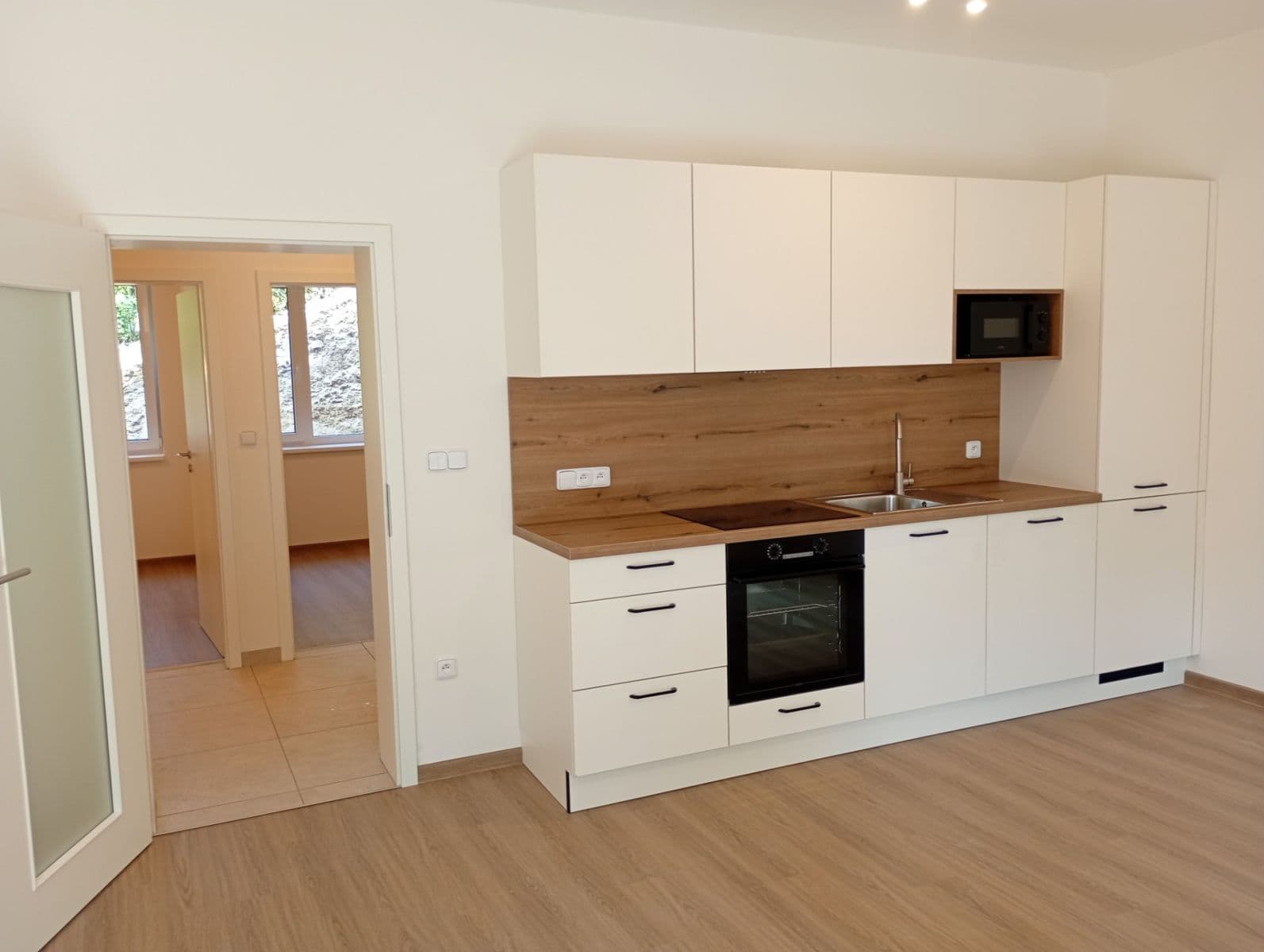 2 bedroom with open-plan kitchen flat to rent, 66 m², Libušino údolí, Brno, Jihomoravský Region 2 bedroom with open-plan kitchen flat to rent, 66 m², Libušino údolí, Brno, Jihomoravský Region