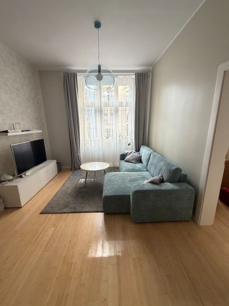 2 bedroom with open-plan kitchen flat to rent, 64 m², Dittrichova, Prague, Prague 2 bedroom with open-plan kitchen flat to rent, 64 m², Dittrichova, Prague, Prague