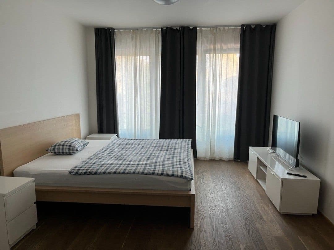 Studio flat to rent, 37 m², Kurta Konráda, Prague, Prague Studio flat to rent, 37 m², Kurta Konráda, Prague, Prague