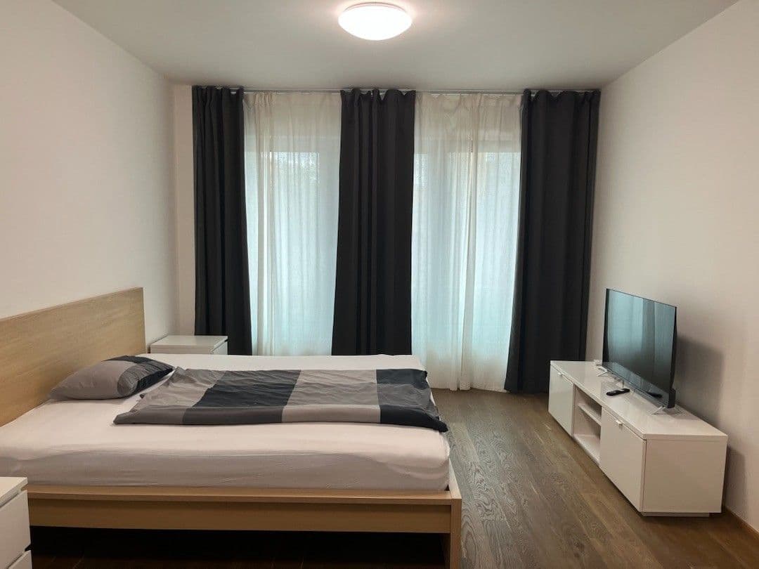 Studio flat to rent, 37 m², Kurta Konráda, Prague, Prague Studio flat to rent, 37 m², Kurta Konráda, Prague, Prague