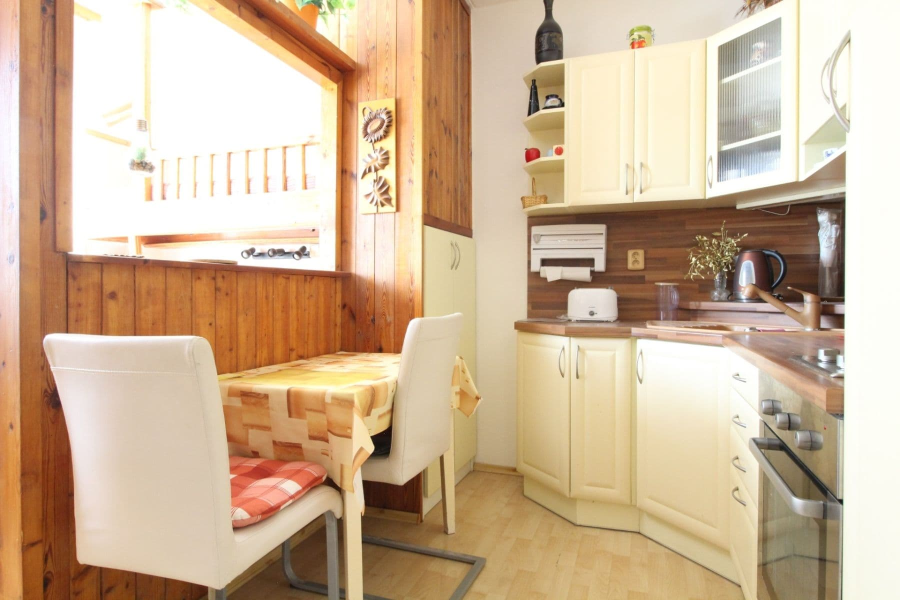 1 bedroom with open-plan kitchen flat to rent, 42 m², Na Radosti, Prague, Prague 1 bedroom with open-plan kitchen flat to rent, 42 m², Na Radosti, Prague, Prague