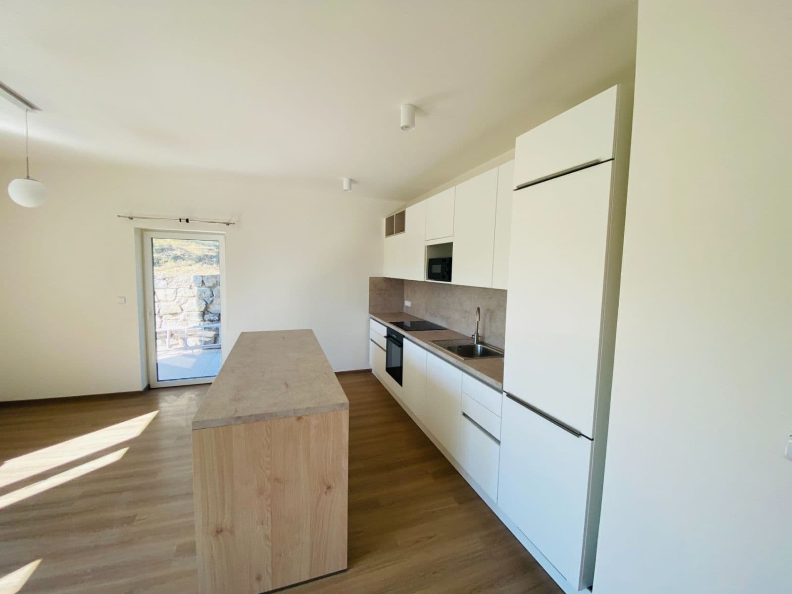 2 bedroom with open-plan kitchen flat to rent, 72 m², Libušino údolí, Brno, Jihomoravský Region 2 bedroom with open-plan kitchen flat to rent, 72 m², Libušino údolí, Brno, Jihomoravský Region