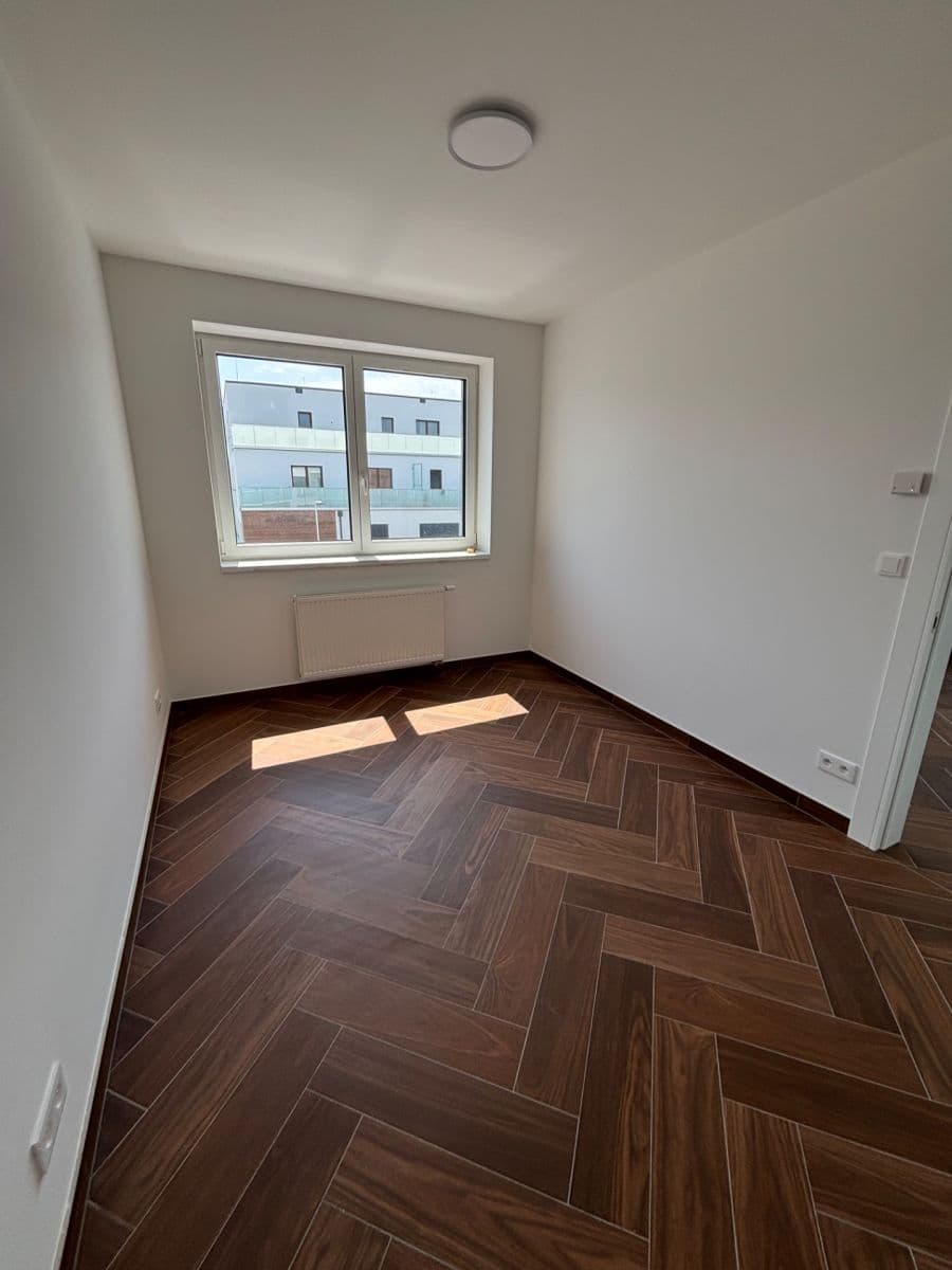 1 bedroom with open-plan kitchen flat to rent, 46 m², Třída Jiřího Pelikána, Olomouc, Olomoucký Region 1 bedroom with open-plan kitchen flat to rent, 46 m², Třída Jiřího Pelikána, Olomouc, Olomoucký Region