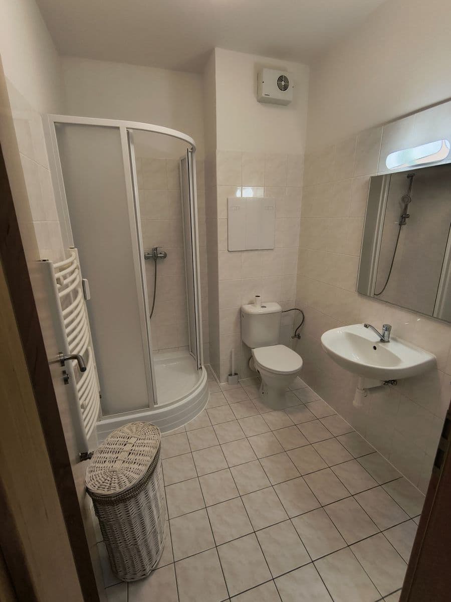 Studio flat for sale, 32 m², Pichlova, Pardubice, Pardubický Region Studio flat for sale, 32 m², Pichlova, Pardubice, Pardubický Region