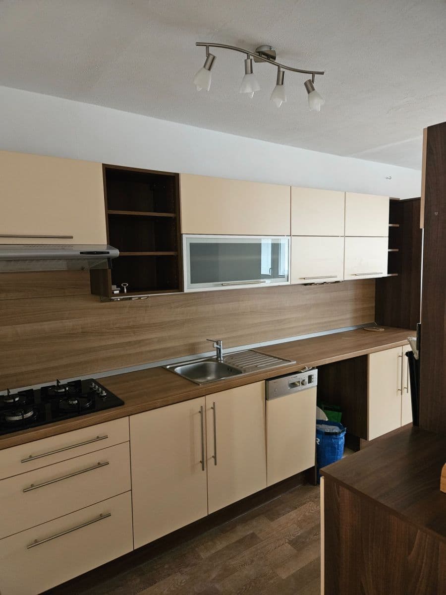2 bedroom with open-plan kitchen flat to rent, 67 m², Tovární, Beroun, Středočeský Region 2 bedroom with open-plan kitchen flat to rent, 67 m², Tovární, Beroun, Středočeský Region