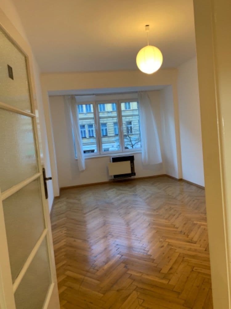 2 bedroom flat to rent, 54 m², 28. pluku, Prague, Prague 2 bedroom flat to rent, 54 m², 28. pluku, Prague, Prague