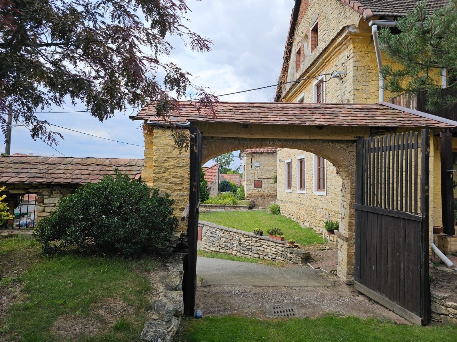 house for sale, 1,067 m², Vraclav, Pardubický Region house for sale, 1,067 m², Vraclav, Pardubický Region