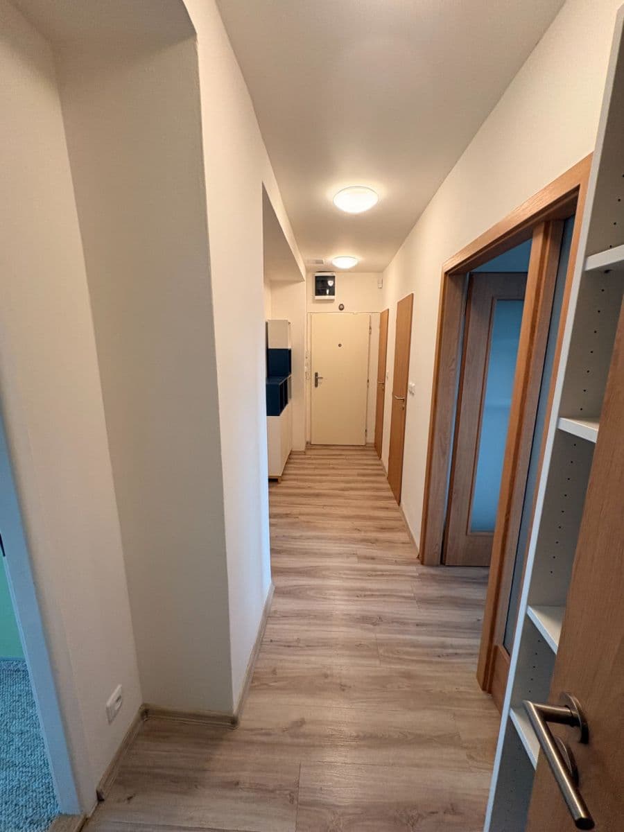 2 bedroom with open-plan kitchen flat to rent, 65 m², Myslivečkova, Prague, Prague 2 bedroom with open-plan kitchen flat to rent, 65 m², Myslivečkova, Prague, Prague