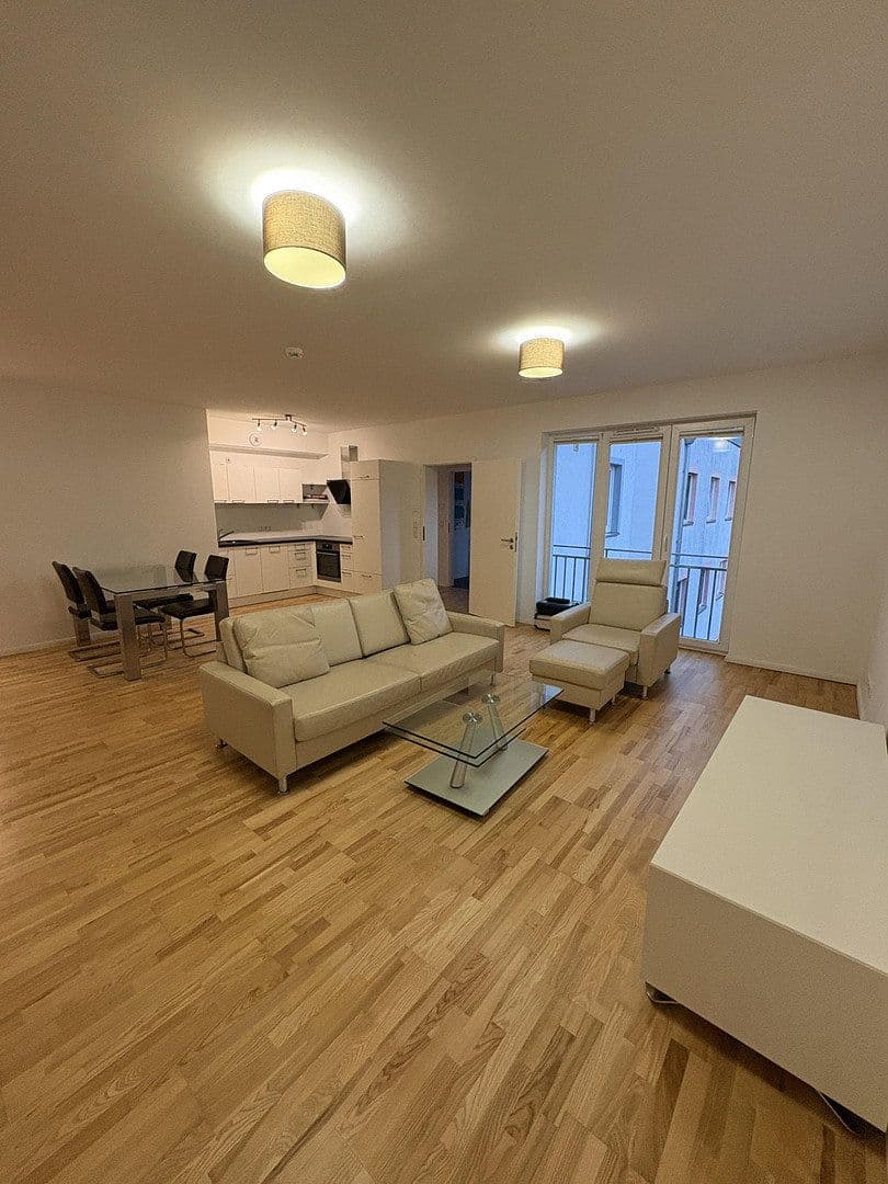 1 bedroom with open-plan kitchen flat to rent, 72 m², Grünauer Straße 60, Berlin, Berlin 1 bedroom with open-plan kitchen flat to rent, 72 m², Grünauer Straße 60, Berlin, Berlin