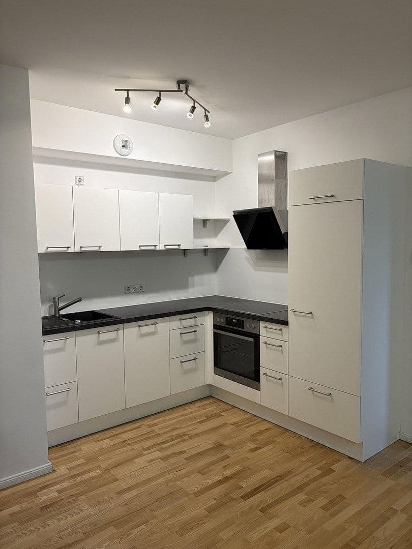 1 bedroom with open-plan kitchen flat to rent, 72 m², Grünauer Straße 60, Berlin, Berlin 1 bedroom with open-plan kitchen flat to rent, 72 m², Grünauer Straße 60, Berlin, Berlin