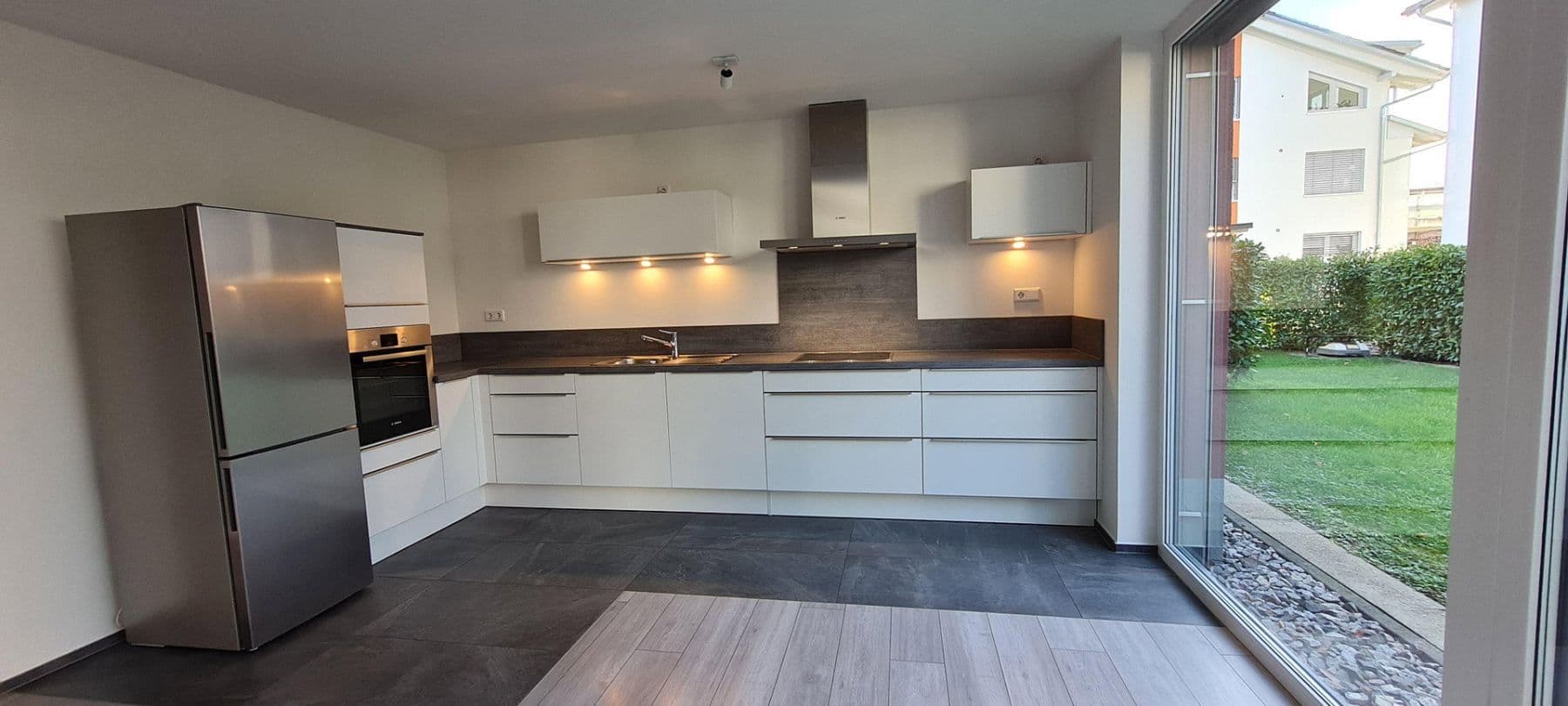 2 bedroom with open-plan kitchen flat to rent, 87 m², Am Bahndamm 1, Bad Säckingen, Baden-Württemberg 2 bedroom with open-plan kitchen flat to rent, 87 m², Am Bahndamm 1, Bad Säckingen, Baden-Württemberg