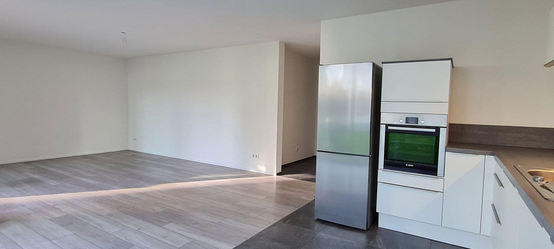 2 bedroom with open-plan kitchen flat to rent, 87 m², Am Bahndamm 1, Bad Säckingen, Baden-Württemberg 2 bedroom with open-plan kitchen flat to rent, 87 m², Am Bahndamm 1, Bad Säckingen, Baden-Württemberg
