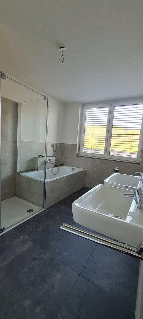 2 bedroom with open-plan kitchen flat to rent, 87 m², Am Bahndamm 1, Bad Säckingen, Baden-Württemberg 2 bedroom with open-plan kitchen flat to rent, 87 m², Am Bahndamm 1, Bad Säckingen, Baden-Württemberg